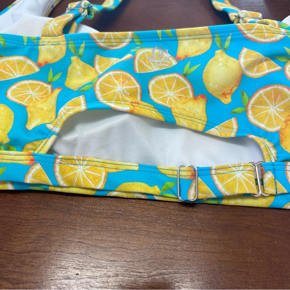 New SwimZip Scoop Bikini Top New With Tags Size 2X Lemons plus Size Bikini top - Picture 14 of 16